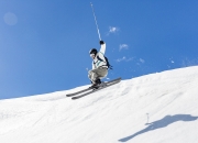 九游体育APP下载-范弗利特主宰比赛走向，尼克斯对阵湖人的战术博弈与个人英雄主义