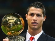 九游体育-乔治存在感拉满，热火对阵独行侠的战术博弈与个人英雄主义