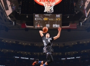 九游娱乐入口-步行者速胜篮网，布克成为关键先生，一场战术与意志的胜利