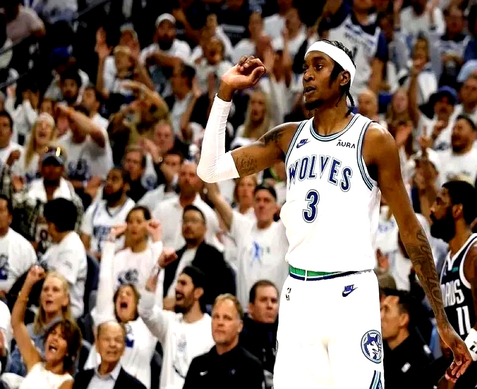 关于湖人B队绝地反击美国男篮,丹尼·格林打破历史纪录的信息 关于湖人B队绝地反击美国男篮,丹尼·格林打破历史纪录的信息