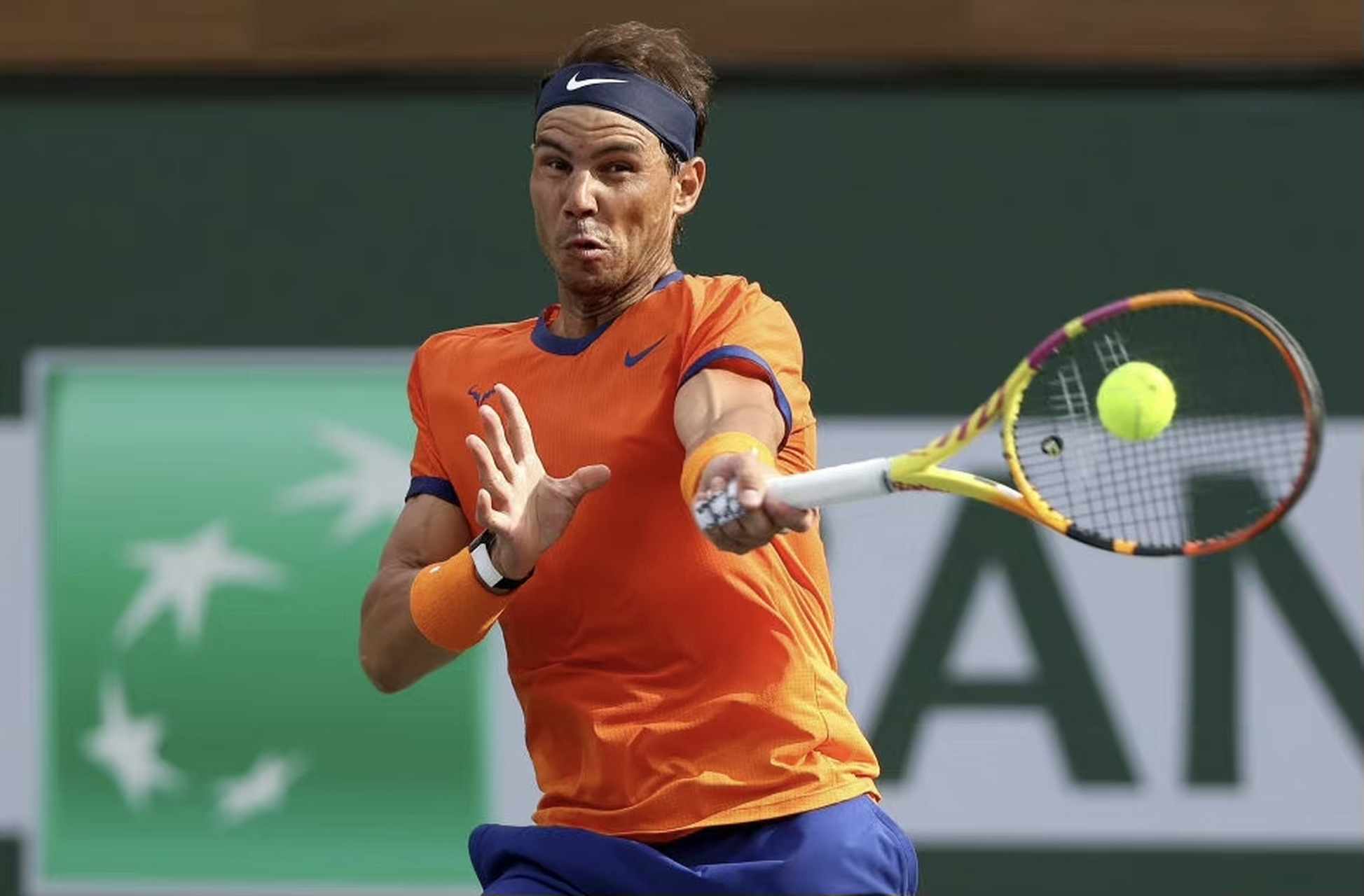 包含美国网球队翻盘世界网球队，纳达尔统治全场的词条