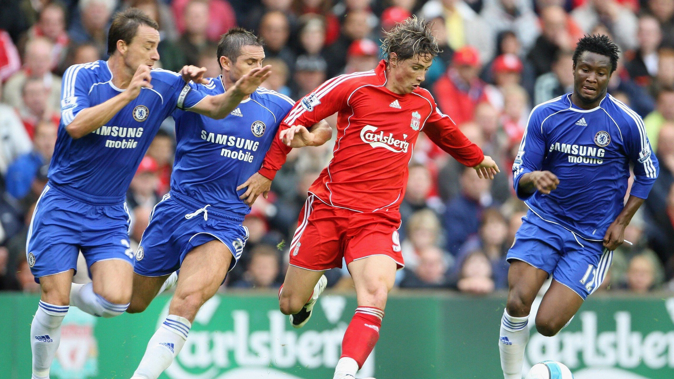 赛道终章，保罗关键回合不手软，F1年度争冠之夜铸就传奇