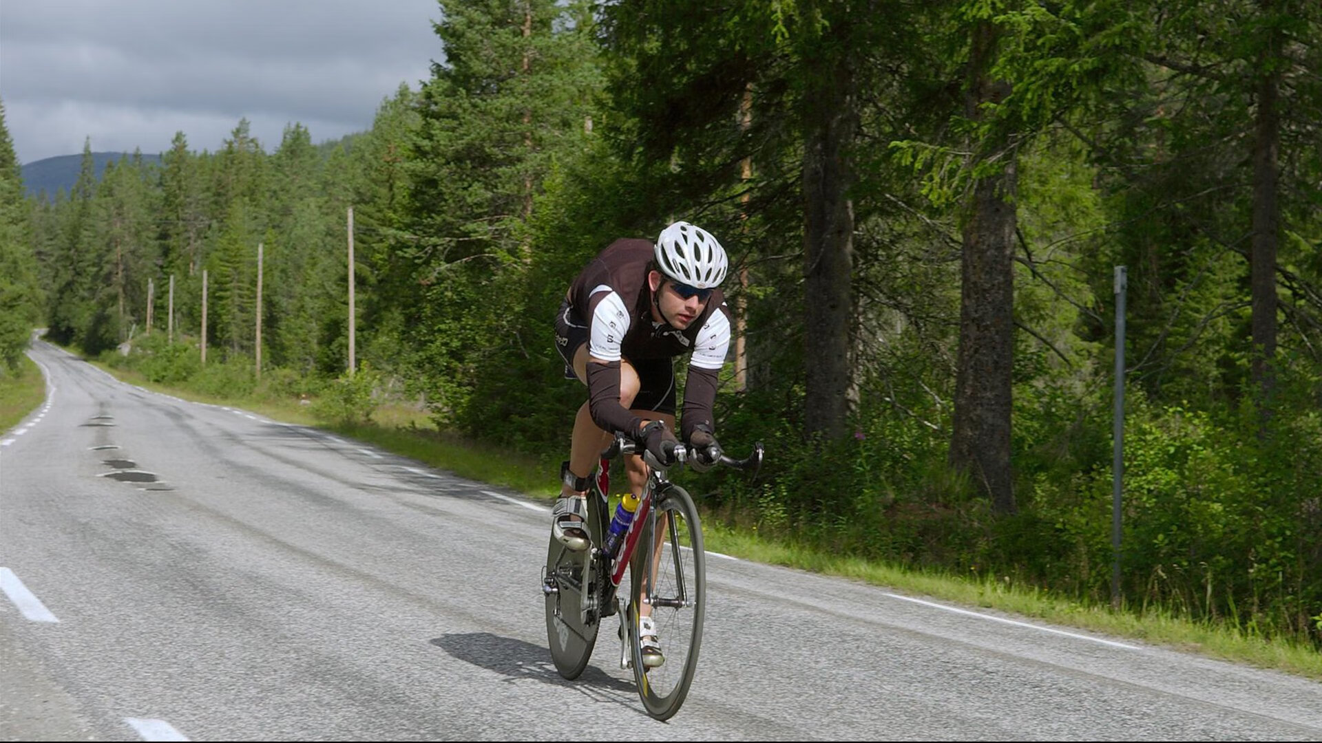 绝杀之夜，韩国队的奇迹一击与安赛龙点燃的羽球圣火