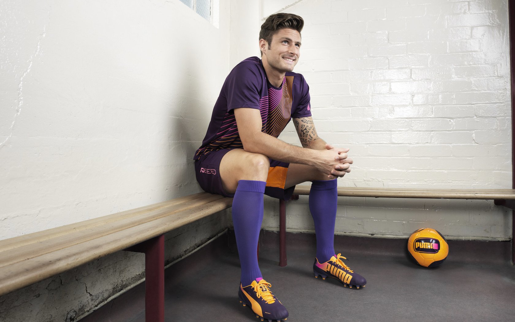 极速独行，当迈凯伦的橙风暴碾压雷诺，维斯塔潘如何用一己之力改写围场秩序